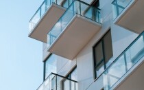 До чого сниться балкон: значення сновидіння