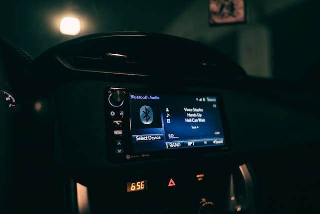 Автомагнітола